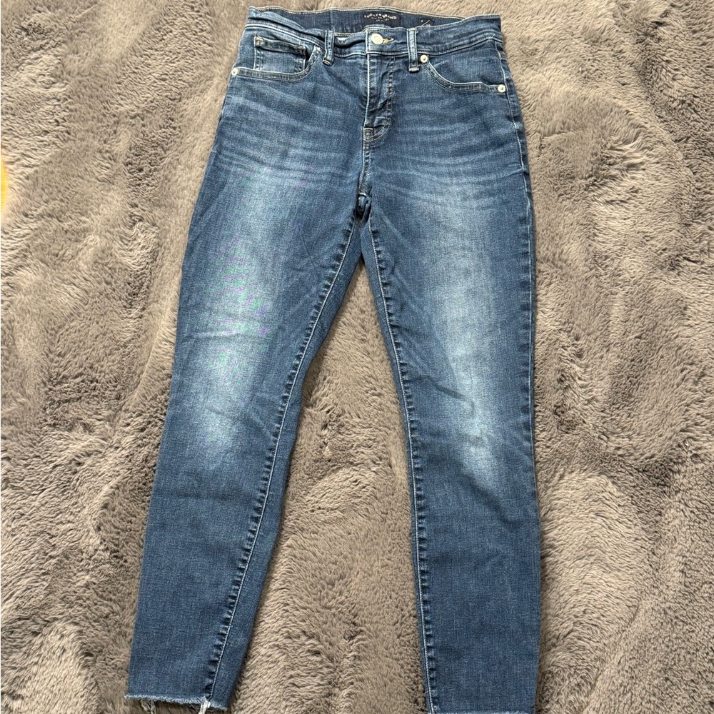 Lucky Brand Medium Blue Cropped Jeans 6/28
